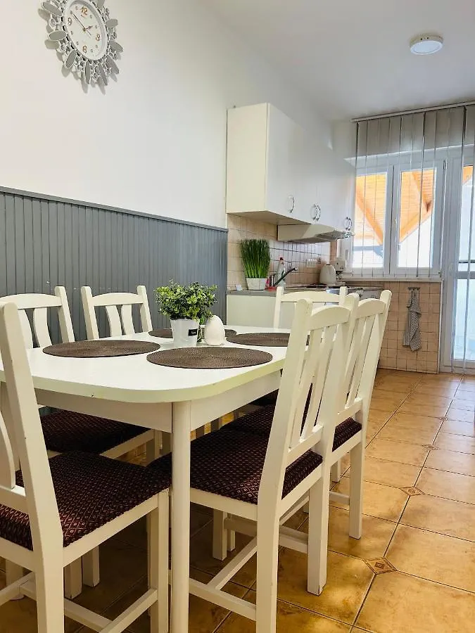 Eros Apartman Hajdúszoboszló 0*,  Ungheria