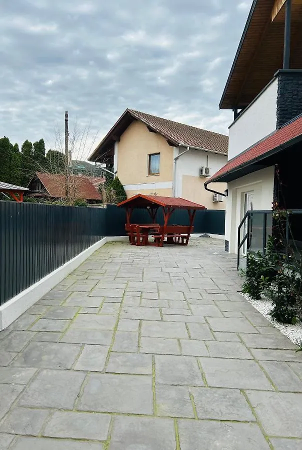 Eros Apartman Hajdúszoboszló Appartamento