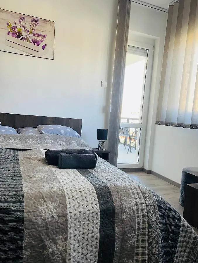 Eros Apartman Hajdúszoboszló 0*,