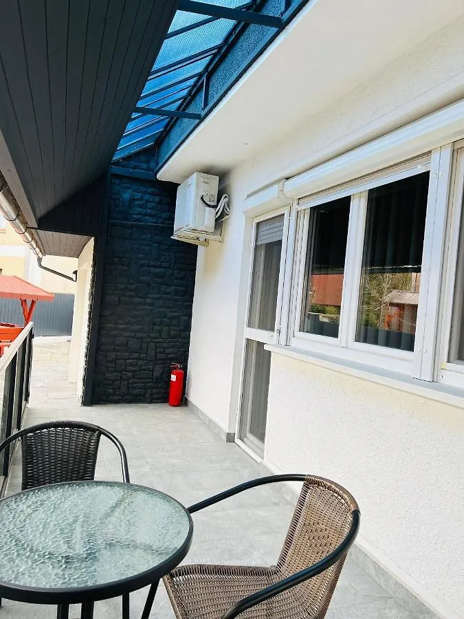Eros Apartman Hajdúszoboszló 0*,