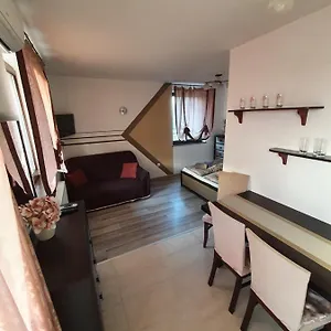 Apartament Krisi, Hajdúszoboszló