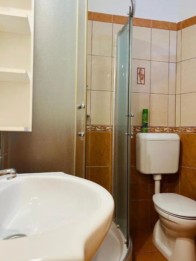 Eros Apartman Hajduszoboszlo Apartment